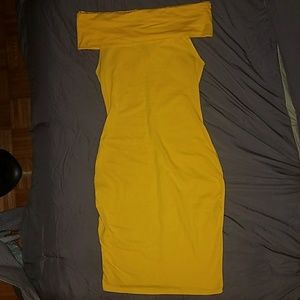 Juniors Off The Shoulder Bodycon Midi Dress